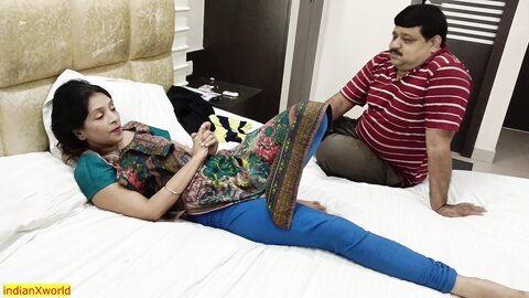Indian Hot Couple Sex Beautiful Wife Vs Aged Band