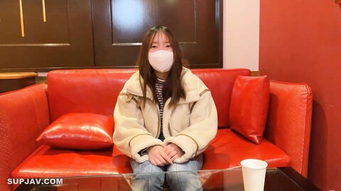 4616235 A 20-year-old junior college student with little experience. Her face is distorted with intense pain when a stick is inserted into her pussy, which has not been penetrated much. ****zynxzjo* She conti