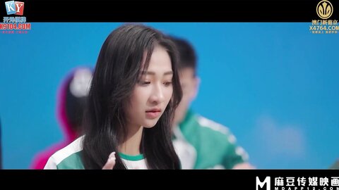 鲍鱼游戏2EP1黑人26公分巨屌疯狂抽插