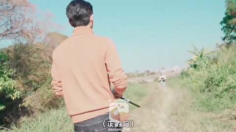 ⚫️【2025年新流】，变态巴士系列Dx 008，国产动作片【你吃海鲜，我吃白酱，痴女店长外送屄萨】名优 波妮出演