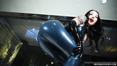 ✨气场爆棚！日本通体纹身腋顶级腋毛S女王「Youko」Of露脸性奴私拍 Sp胶衣窒息喂口水舔腋调教【第三弹】