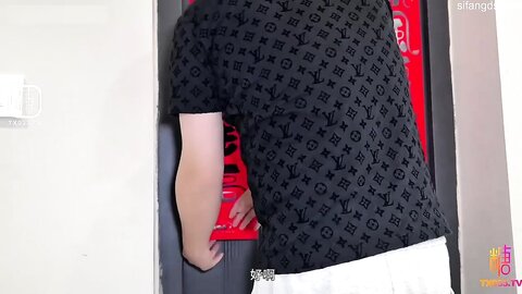 ❤️√ 情深叉喔 淫穴庆新春内射中出昔日恋人精液流出 春节特别版