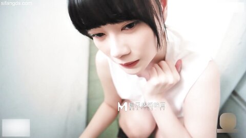 ❤️√ 色控Ph 174白皙肉欲热汗素股的酥麻磨蹭 昀希