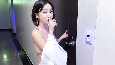 韩国极品高颜顶级名媛反差婊「Sunwall」「韩善月」露脸性爱私拍 和粉丝夜游海滩回到公寓玩游戏被强行操了，他真的很会