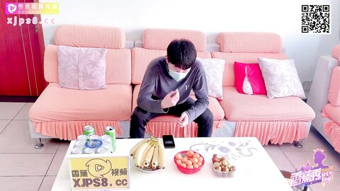 香蕉秀xjx257过年回家和浪骚发小打响新年第一炮