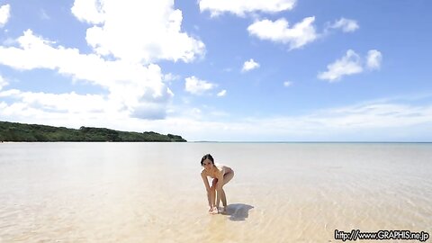 Graphis Gals – JULIA Majesty Clip 3