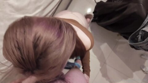 推特60W粉丝网黄潮妹「Kitty」露脸性爱私拍 最近性欲好高，这几天欲望爆棚，有人可以帮帮我吗，每天都想被插