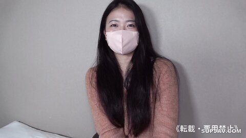 4625489 Squatting naked! [No]****zynxzjo* [Nakadashi] Big ass girl with boyfriend is addicted to other man`s pole. She grabs him by the head and gives him a peek at her cheating pussy, then sanctions him by c