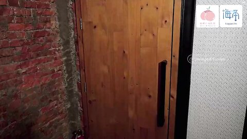 蜜桃影像PM094爆乳小姨子在桌底挑弄姐夫