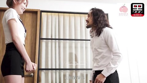 蜜桃影像PM095美人空姐和变态的按摩师