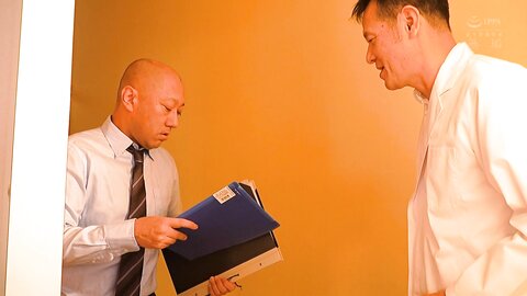 MUDR-303 Schrötinger's Pants Inside The Skirt Of A Single Chemistry Teacher And Female Student, Ito Akana