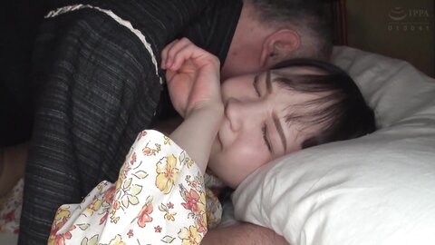 SUJI-267 I Wondered If Grandpa's Penis Would Get Hard... I Wondered... Curious First Grand***'s...