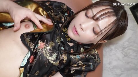 4632784 Half beauty in a Chinese dress cumming and having a lot of cum inside her. `I`m already cumming! ****zynxzjo* !" She plays impregnation play with gun thrusts even though she is told "I`m coming alread