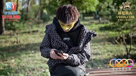 星空传媒XKG281绿帽男把性感老婆送给同事爆操