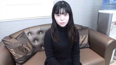 4628062 Serious Music College Student Nagomi Chan