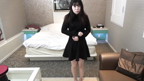 4628062 Serious Music College Student Nagomi Chan