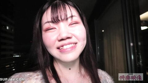 4636742 Exclusive[即ハメ中出し素人妻］無修正≪清楚妻➡ベランダ露出！****zynxzjo* 穴開きジーンズ×濃厚精液で生中出し≫ジーンズの穴から覗く美マンコをナマで突きまくり！未使用並きつきつマンコに連続中出し！日常も旦那も忘れてイキまくり