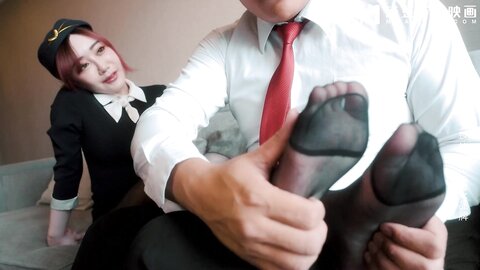 MD-0346空姐禁欲后的狩猎