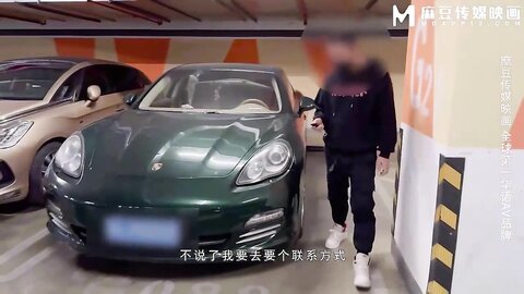 MSD-203春节返乡遇穷屌丝变富少