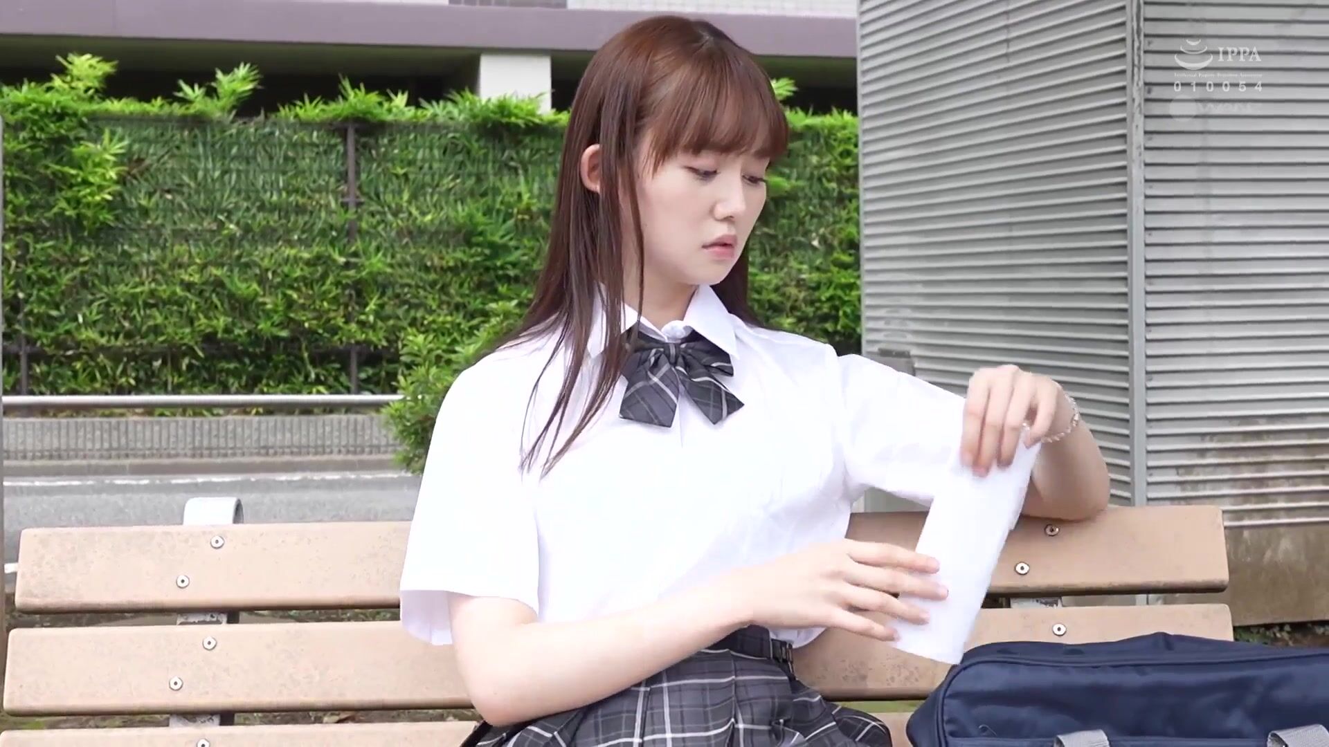 WAAA-489 Summer Vacation When She Was Drowned In The Slender And Beautiful  Legs Of Her Runaway Student, And... | Xasiat