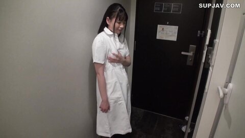 4632294 50% OFF!!!990pts until 3\9! ****zynxzjo* ! First time shooting* Petite and with a childish face, but she plays hard...? She`s in a nurse`s costume and finishes with Nakadashi!