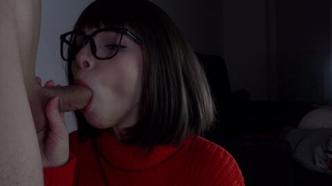 ⚫️【2025年新品】，Onlyfans极品高颜值，美乳白虎萝莉Coser【Kovicki】付费福利，火辣红毛衣，外纯内骚