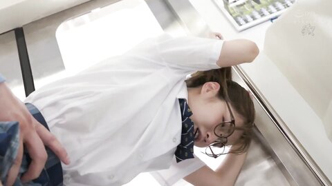 DASS-570 A Father's Short Stop Remover Training Makes A Girl Go Into Heat And Have An Open-air Tongue Kis...