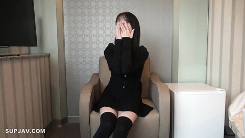 4639773 [無]****zynxzjo* 儚げな表情が最高過ぎ⤴ドⅯでチョー敏感ボディーで乱れまくりのイキまくり！初めて見た時の確信通り性に従順な美女⤴　※特典高画質
