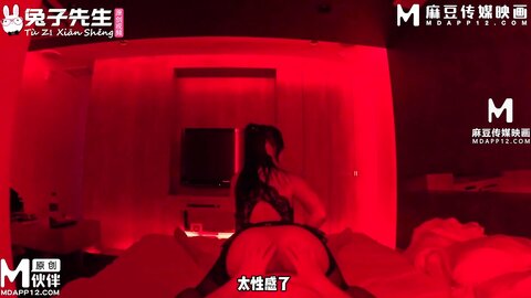 兔子先生TZ-189樱花妹性爱实录EP34巨乳肥臀精油按摩
