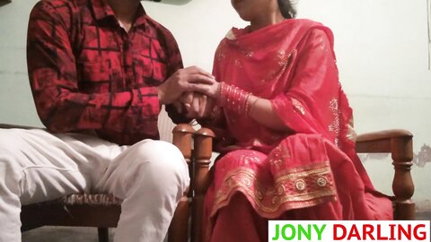 Ke Ek Din Pehle Ne Gift Diya Aur Pel Diya