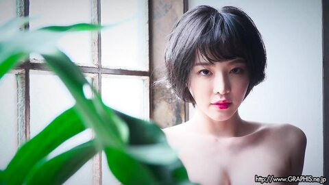 Graphis First Gravure - Tsubaki Sannomiya 三宮つばき 4