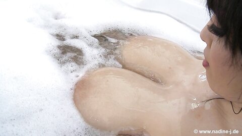 Hitomi Tanaka Bubble Bath