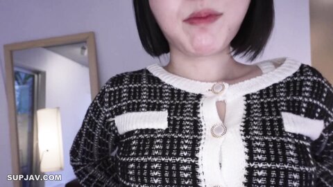 4649344 Exclusive50%OFF!4日まで1090pt\!**pzzyxqx*z* !　初撮り※21歳色白Fカップ美乳JD　笑顔純粋でか尻「イクイク!!!」敏感ムスメ絶頂痙攣 中出