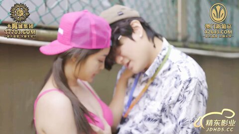 JDTY008巷子里攻占单车美女小穴