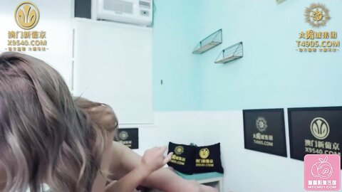 PMC351欲求不满的骚气大嫂