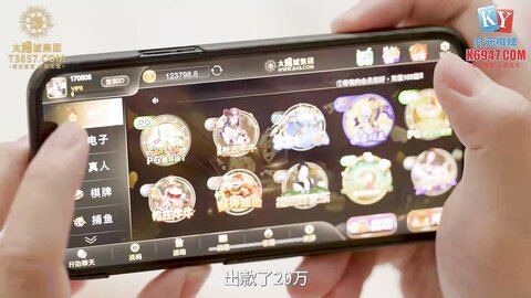 BLX-0016把清纯美乳学妹拉到床上操-秦可欣