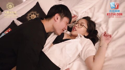 MCY-0128背着姐姐和外甥女乱伦做爱-林嫣