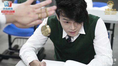 星空传媒XKG085美女班长的假催眠真操逼