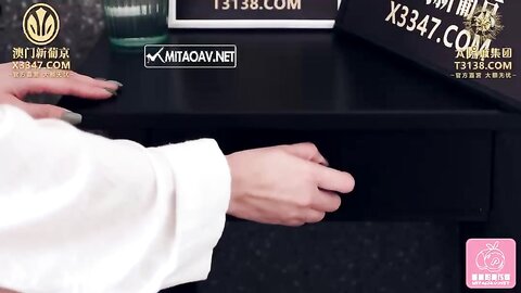 蜜桃传媒PME-001强欲小妹迷奸亲哥哥