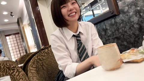 534POK-031 [Personal shooting] M temperament short -haired small woman and P life