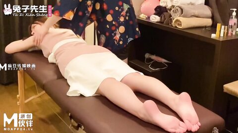 TZ-090兔子按摩院EP1性感人妻