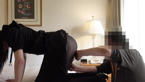 ACZD-084 Black-haired Handsome Boy Is A Perverted Masochist