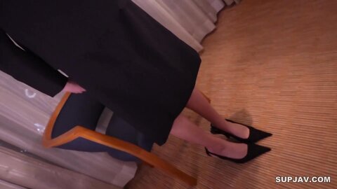 4641430 [980 pts until today!]****zynxzjo* A girl I had been supporting for a long time became a job hunter. The first time I saw her, I thought it would be a good time for me to get a good look at her.