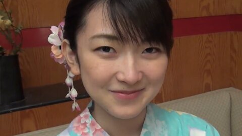 934375 処女喪失から約１年…色白清楚Ｓ級美少女19歳が艶かしい浴衣姿での生ハメで発情生中出し懇願♥処女膜が残るピンクの膣口から本気汁を垂らしてチンポと精液をおねだり