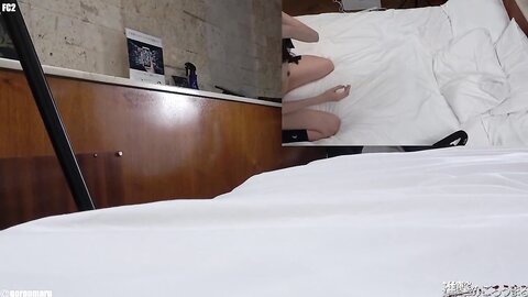 FC2PPV-3056655・【個撮77】完全顔出し20歳のパイパンレースクイーン④ 団地で全裸露出徘徊と中出しからお掃除フェラ