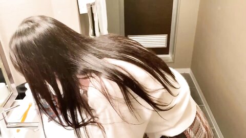 4639920・【モ無】 【顔出し】【フェラ抜き】アイドル顔負け美人マッサージ師のアヒル口フェラチオ