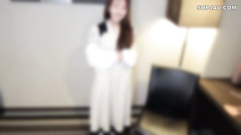 FC2PPV-4171913・『完全顔出し』『無』ぶっちゃけエ○チな事好き？って聞いても、 ちょっとだけ好き、、嫌いじゃない、、って本当はかなり好きなのに頑なに素直に好き