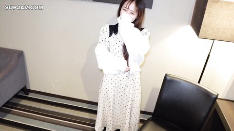 FC2PPV-4171913・『完全顔出し』『無』ぶっちゃけエ○チな事好き？って聞いても、 ちょっとだけ好き、、嫌いじゃない、、って本当はかなり好きなのに頑なに素直に好き