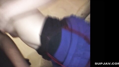 4653246 [Raw dollar, uncensored]****zynxzjo* Les beaux seins de madame sont filmés en direct ! C`est une belle femme avec de beaux seins et un beau corps. Elle a des seins doux et un corps svelte ! Version or