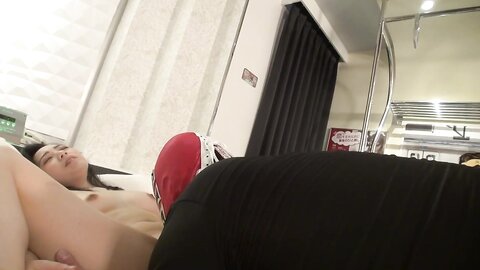 FC2-PPV-870826 完全顔出し中出し!!二十歳になった記念におっさん中出しハメ撮りしちゃいました♪※